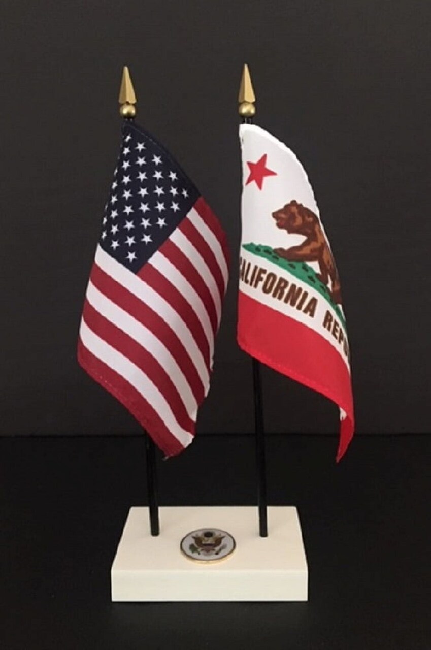 California Executive Desk Set; Two 4x6 Inch Flags, White Base with US Seal